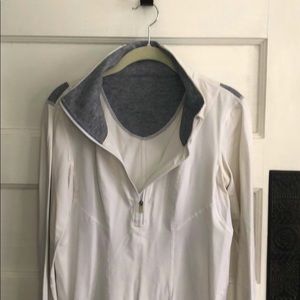 Lululemon long sleeve half zip